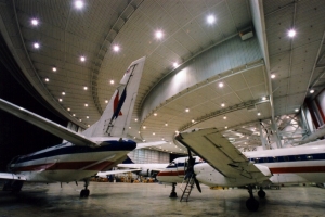 SG - AA Hangar3095 at MIA