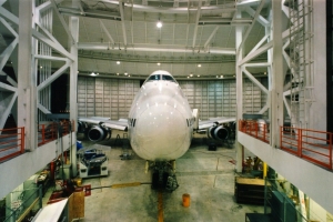 SG - AA Hangar3095c at MIA
